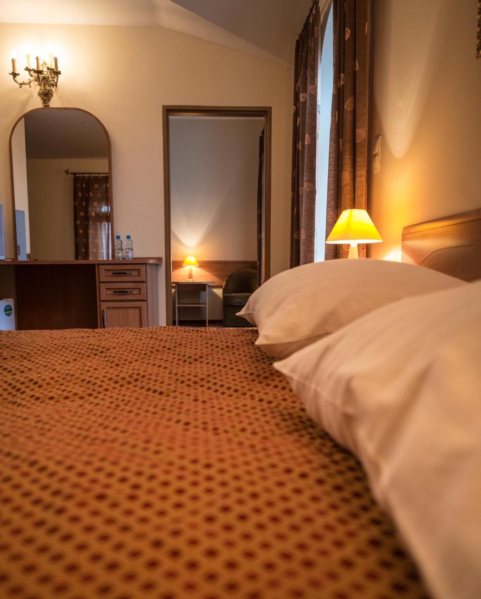 Hotel Ros Pisz Extérieur photo